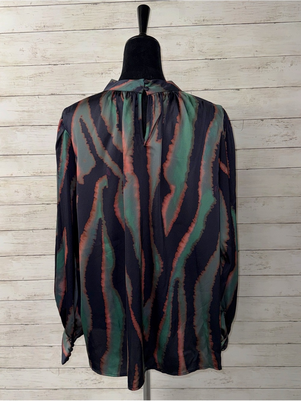 NWT! City Chic Untamed Top - Picture 4 of 5
